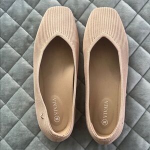 Vivaia Flats 38.5 Wide guc